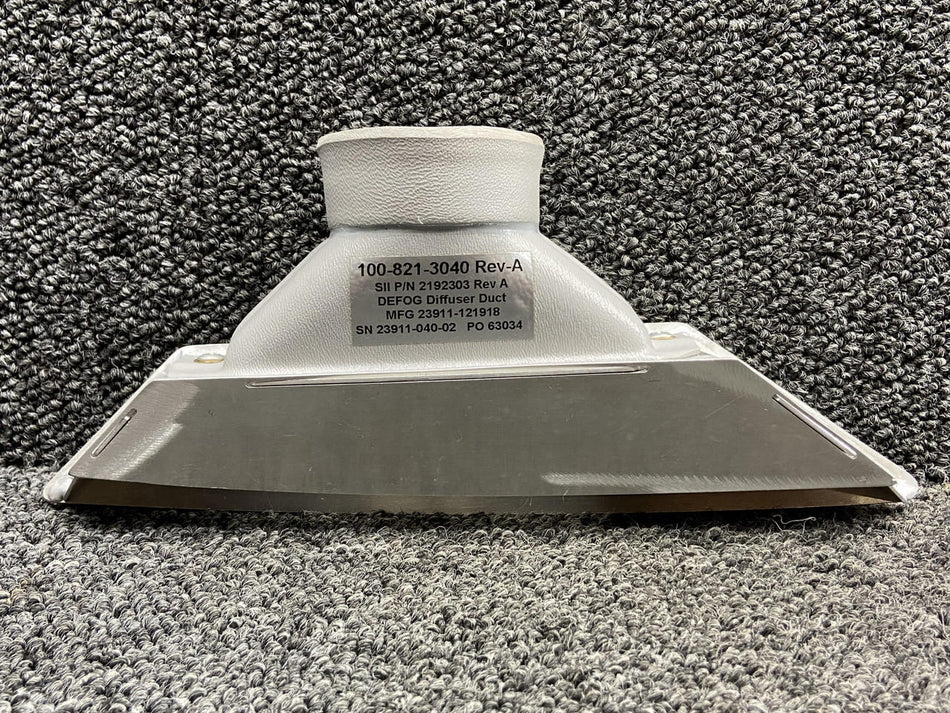 Kodiak 100-821-5210-D01, 100-821-3040 Kodiak 100 Defog Diffuser Assy LH w Stub