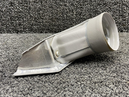 Kodiak 100-821-5210-D02, 100-821-3040 Kodiak 100 Defog Diffuser Assy RH w Stub