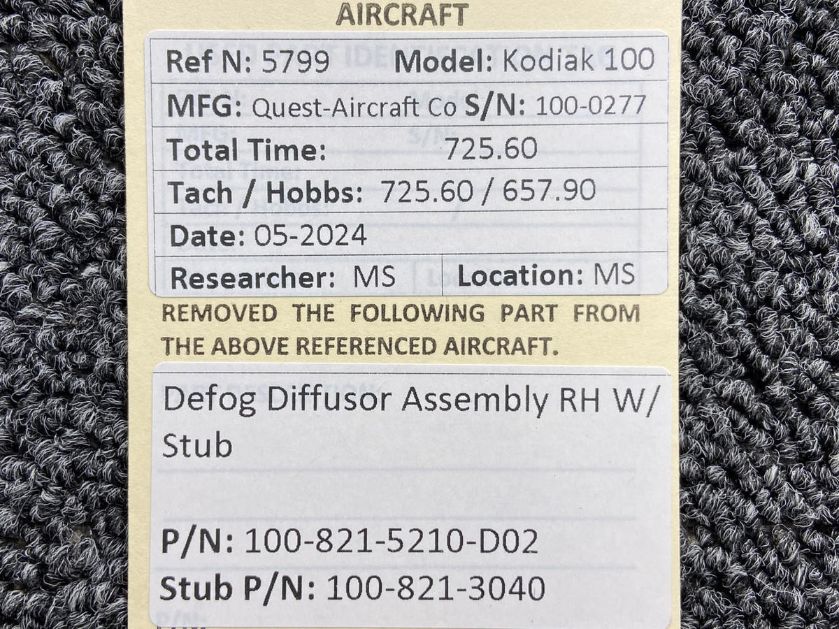 Kodiak 100-821-5210-D02, 100-821-3040 Kodiak 100 Defog Diffuser Assy RH w Stub