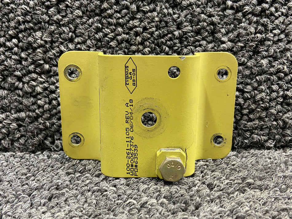Kodiak 100-260-1713 Kodiak 100 Crew Door Latch Pivot Bracket