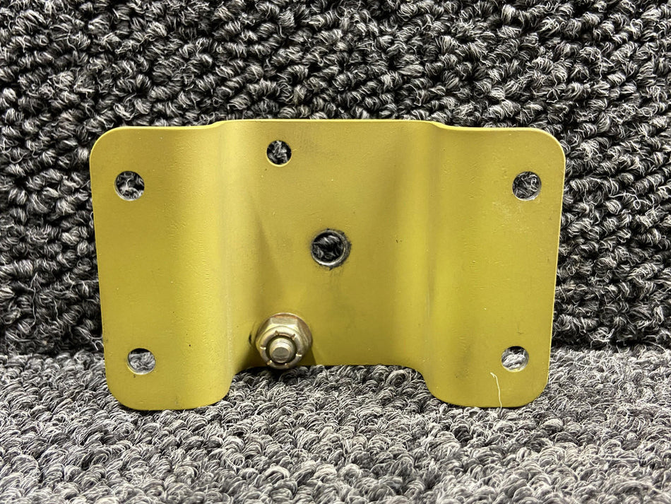 Kodiak 100-260-1713 Kodiak 100 Crew Door Latch Pivot Bracket