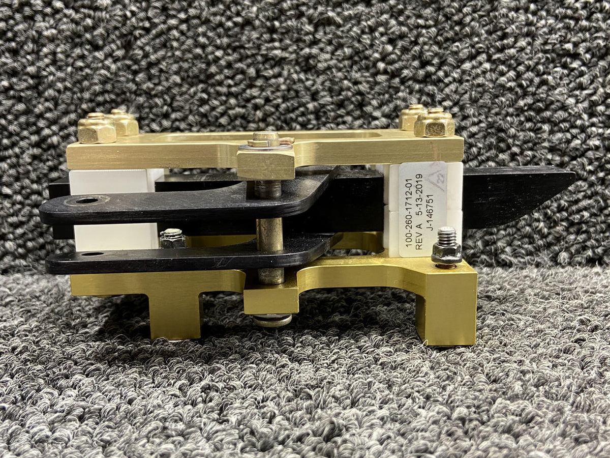 Kodiak 100-260-1712-01 Kodiak 100 Crew Door Latch Pin Assembly
