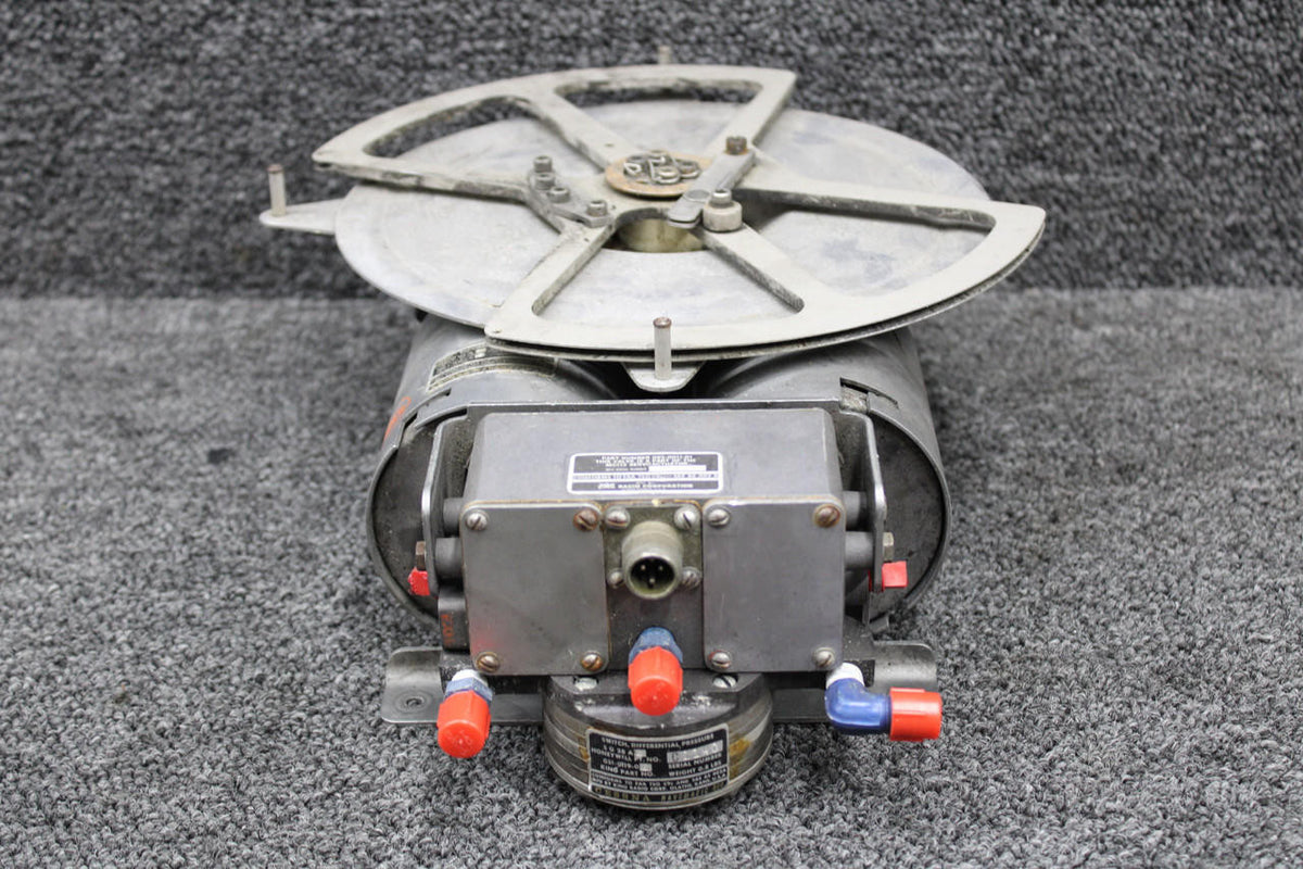 Cessna Aircraft Parts 0870069-42 Cessna 421 Aileron Servo Assembly