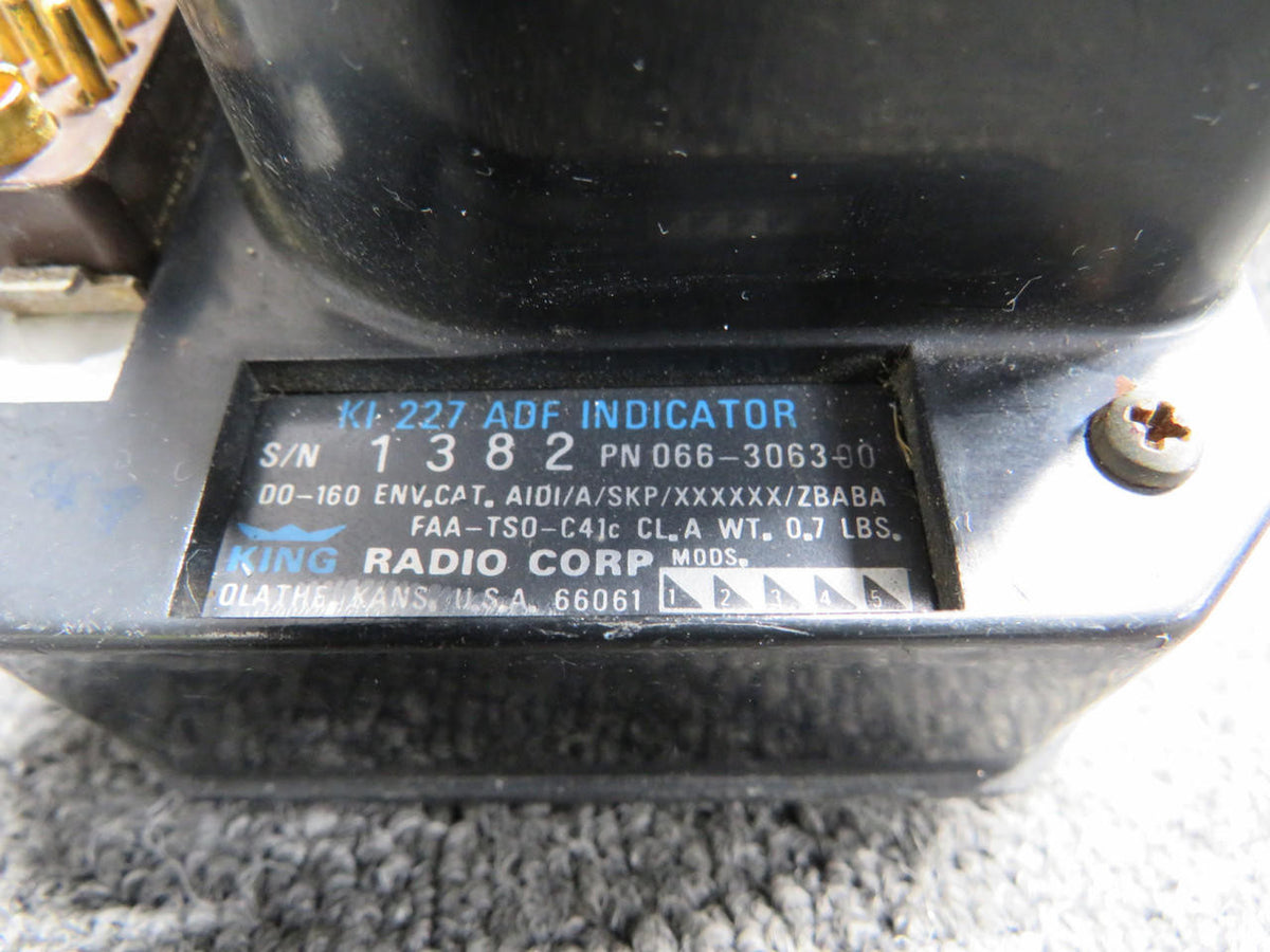 King Radio 066-3063-00 King Radio KI-227 ADF Indicator (Worn Gasket)