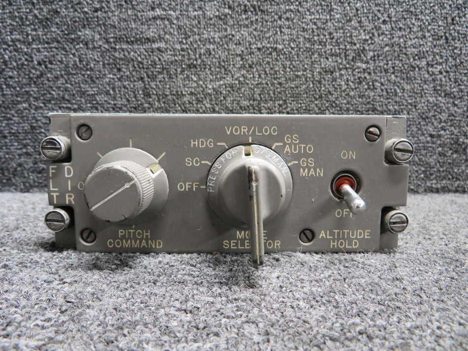 Collins 522-3198-005 Collins 614E-7K Flight Director Control (28V)