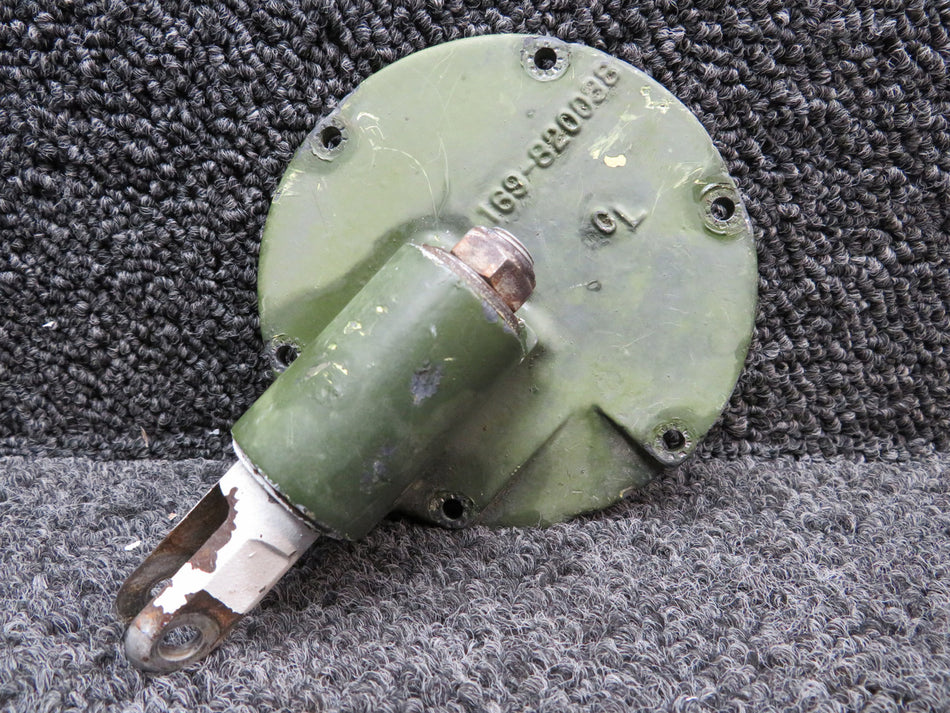169-820038-5 Beechcraft 24R Nose Gear Adapter (Corrosion, Wear)