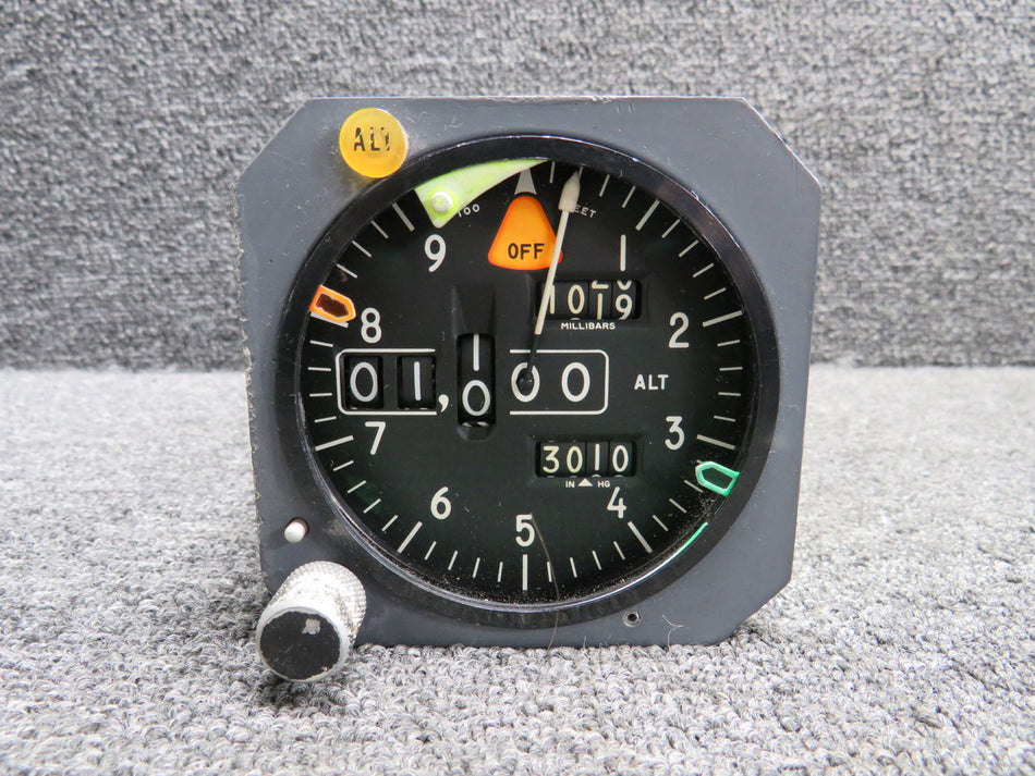 518-16007-313 Intercontinental Encoding Altimeter w Added Indication