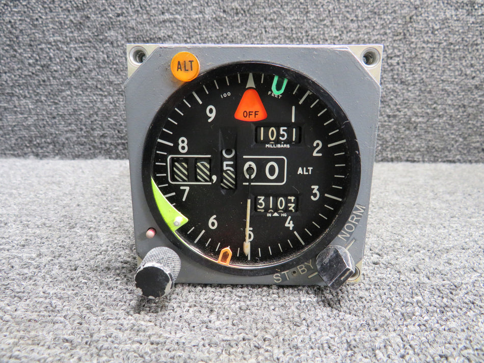 518-16007-187 Intercontinental Encoding Altimeter w Mods and Mounting Bracket