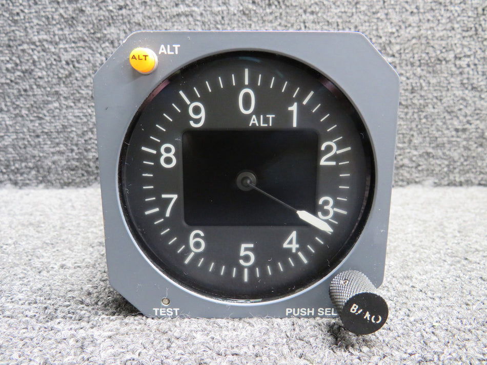 9D-80130-16 Innovative Solutions Air Data Display Unit w Mods (28V)