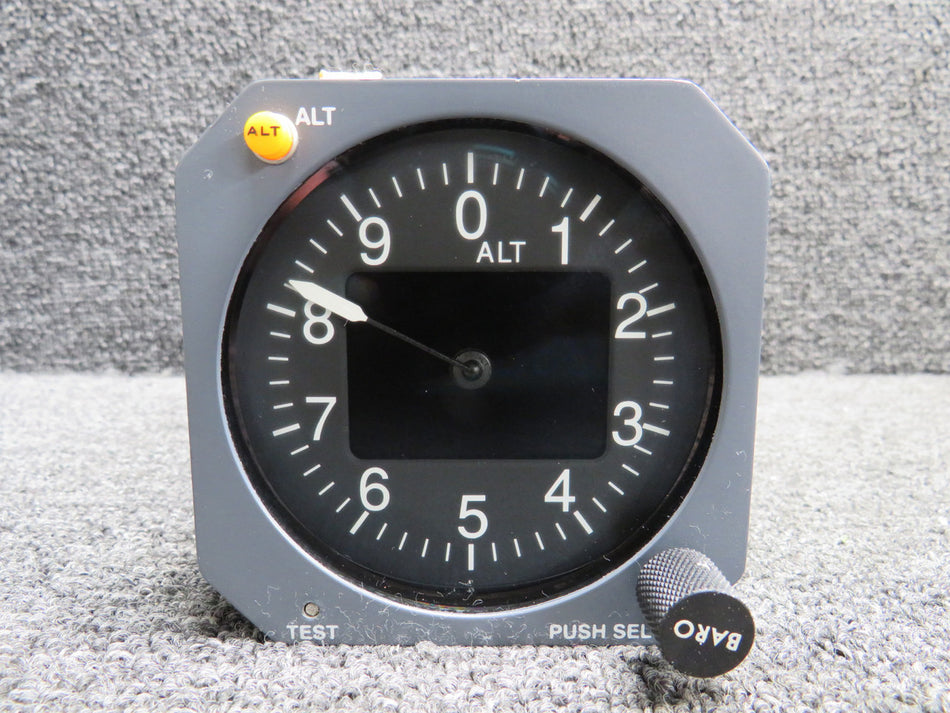 9D-80130-16 Innovative Solutions Air Data Display Unit w Mods & Config Module