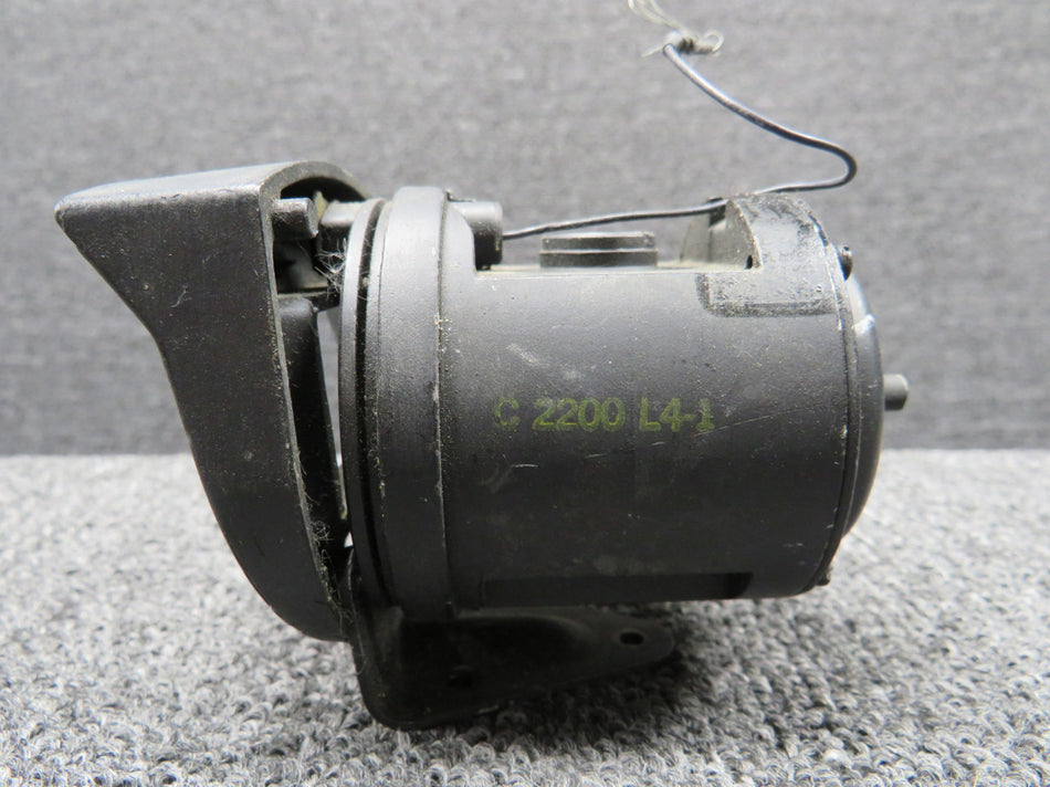 C660501-0102 Cessna Compass Indicator with Dash Mount, Lighted (No Fluid)