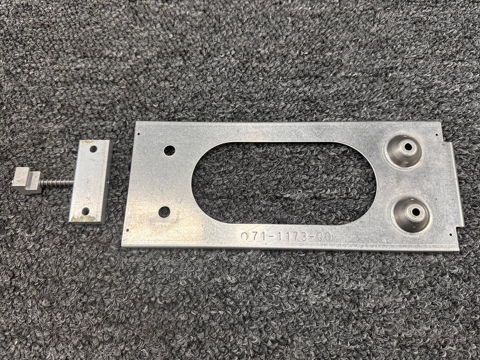 071-01173-0000 Bendix King Avionics Mounting Tray