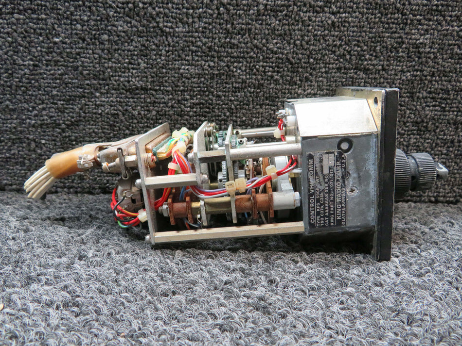 071-1012-1A King Radio KFS-590B VHF COMM Control
