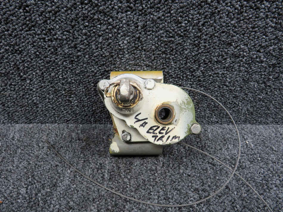 50-524161-606 Beechcraft BE-90A Elevator Trim Actuator LH