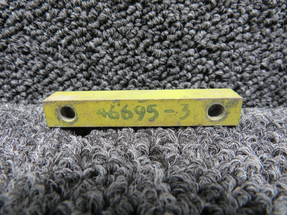 46695-2 Beechcraft King Air B100 Spacer