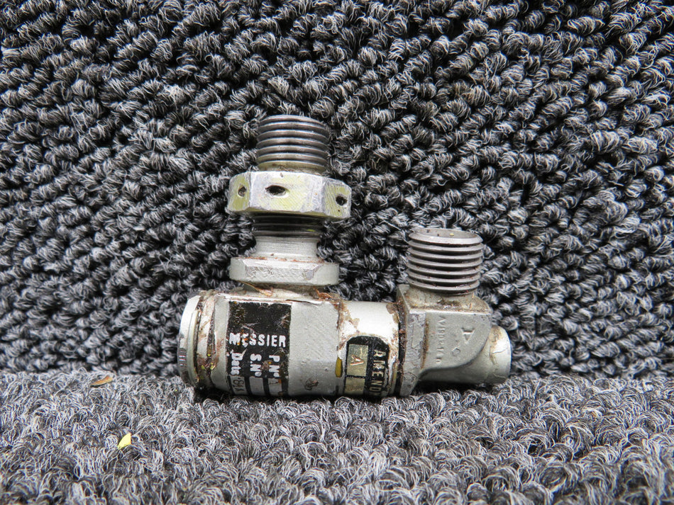 A100-24658-1 Messier Main Landing Gear Swivel Fitting
