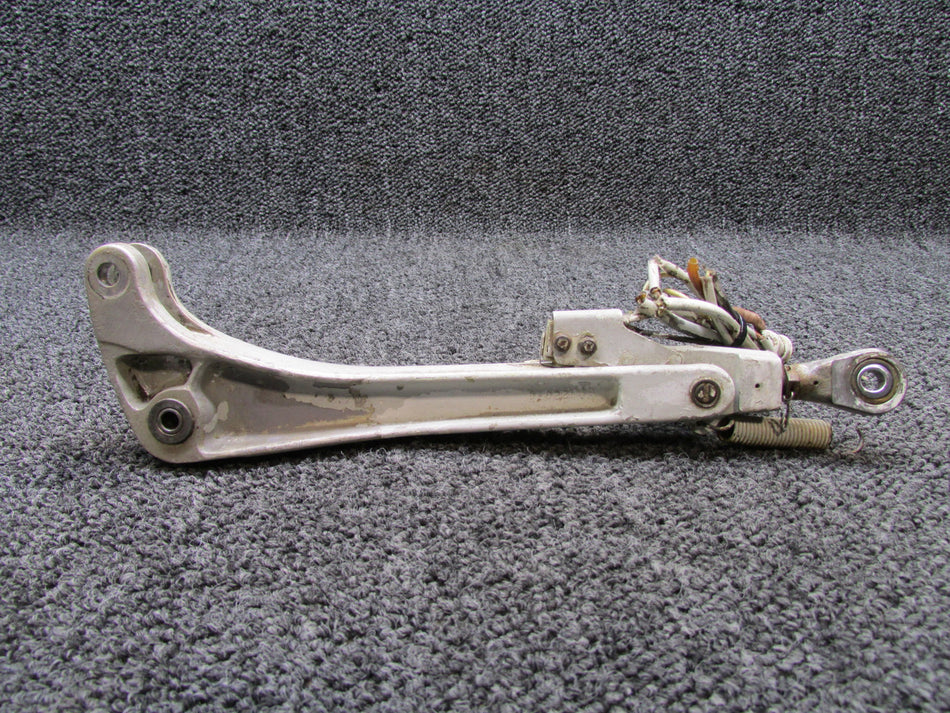 5041001-2, 0841110-2 Cessna 421B Main Gear Retract Bellcrank with Link RH