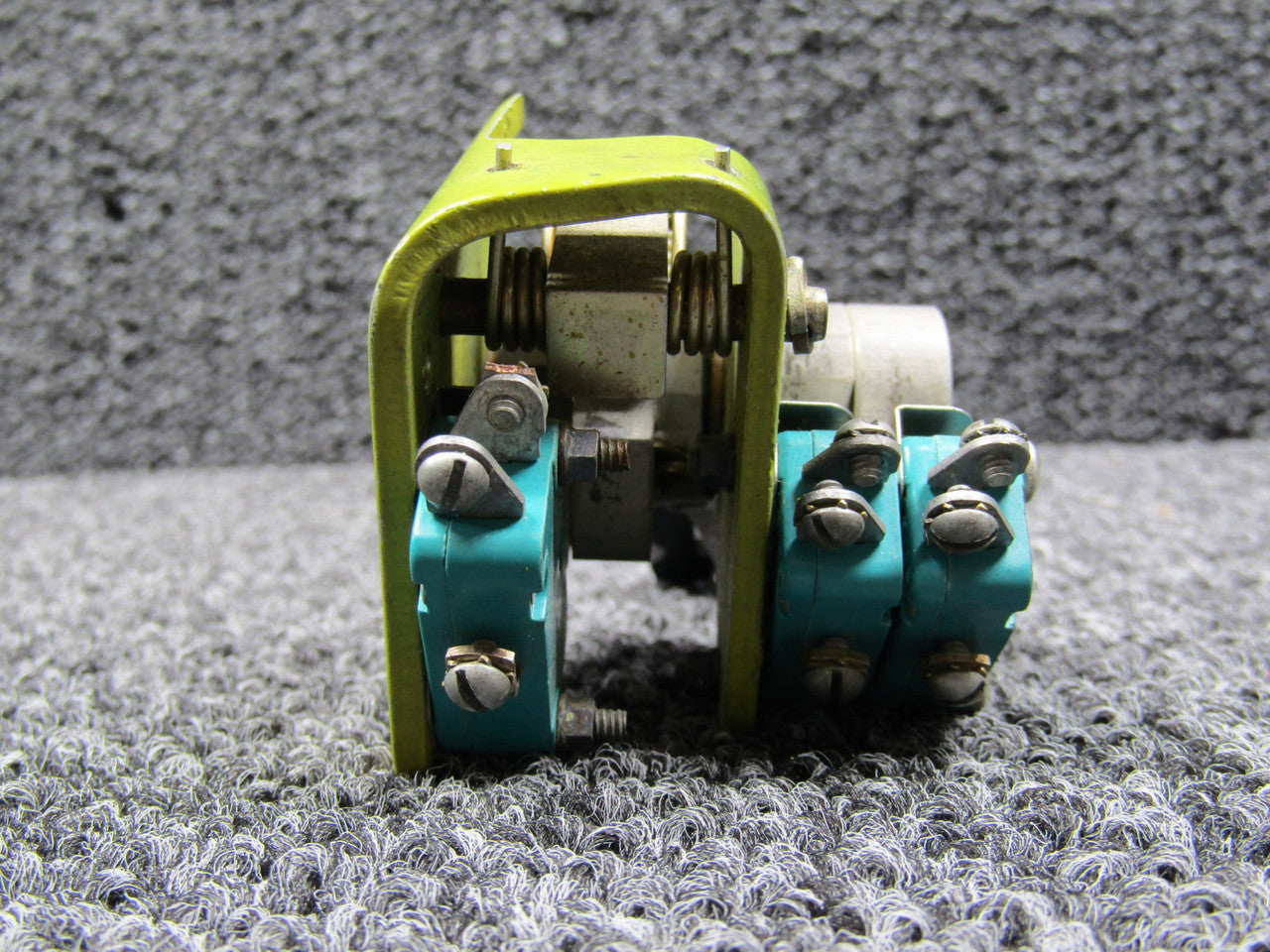 50-534812-601 Beechcraft Flap Switch – BAS Part Sales