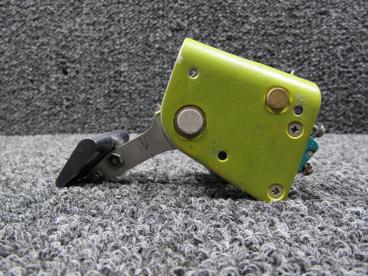 50-534812-601 Beechcraft Flap Switch – BAS Part Sales