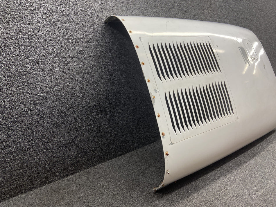 5652001-201 Cessna 414 Upper Cowling Assembly RH (Minor Hail and Corrosion)