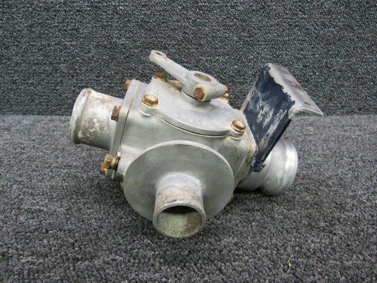 20331 Air Tractor AT-301 Valve Bottom Load Chemical Dispersal BAS Part Sales | Airplane Parts