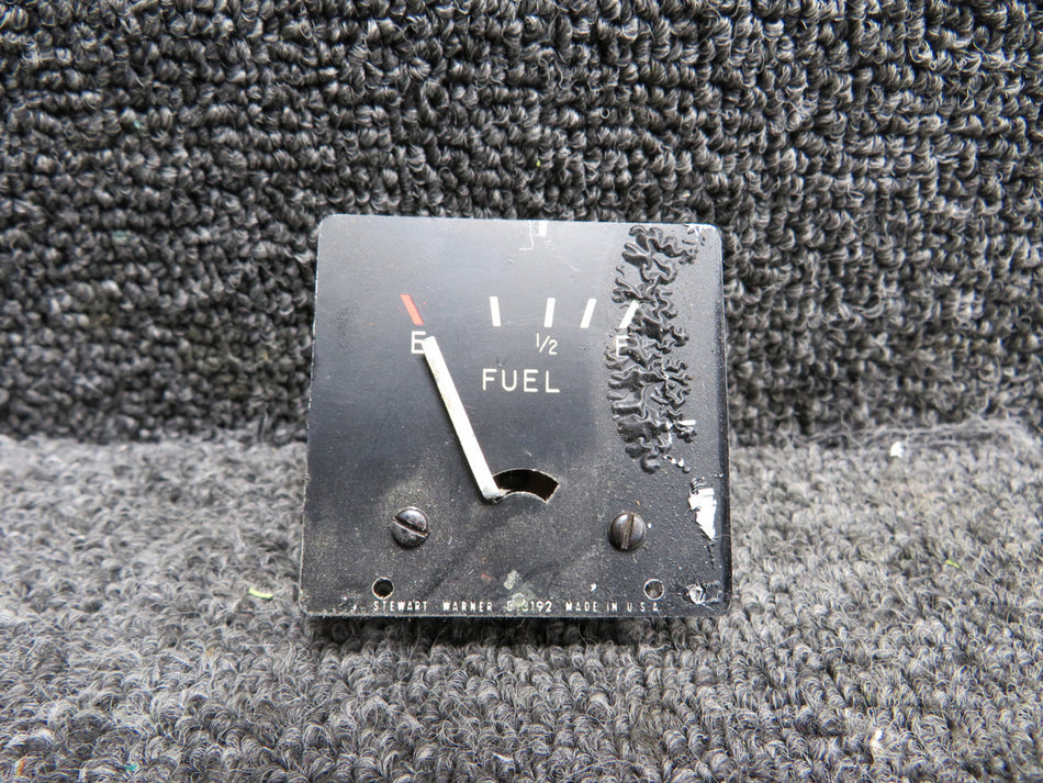 818192 Stewart-Warner Fuel Gauge (Worn Paint)