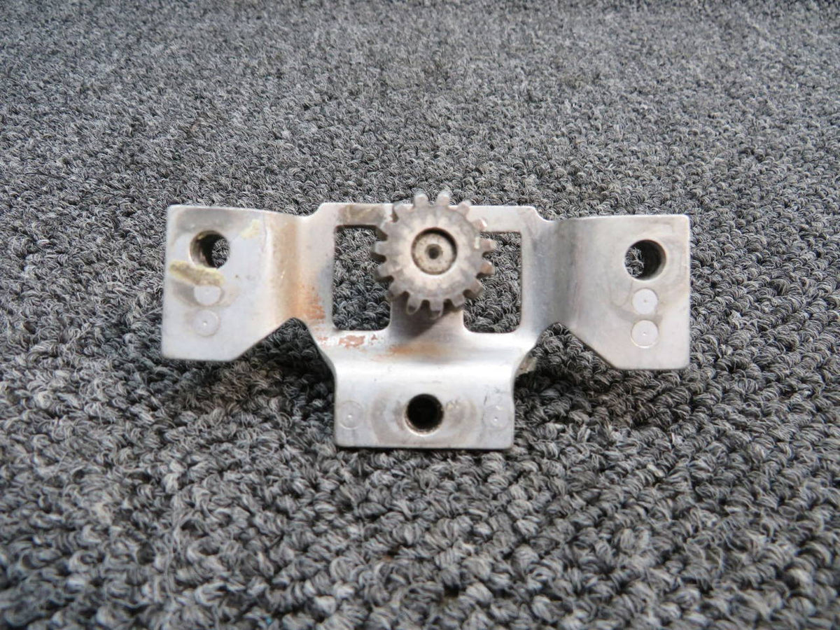 0711699-2 Cessna A185F Clutch Assembly Door Latch RH BAS Part Sales | Airplane Parts