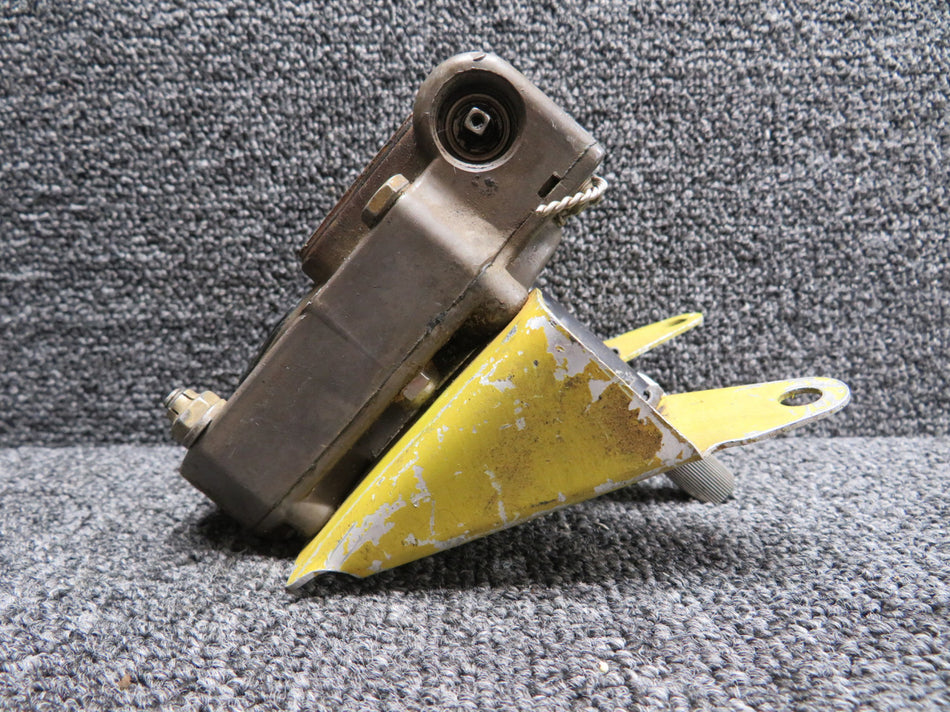 XW20345-275-50 Alco Windshield Wiper Converter with Mount
