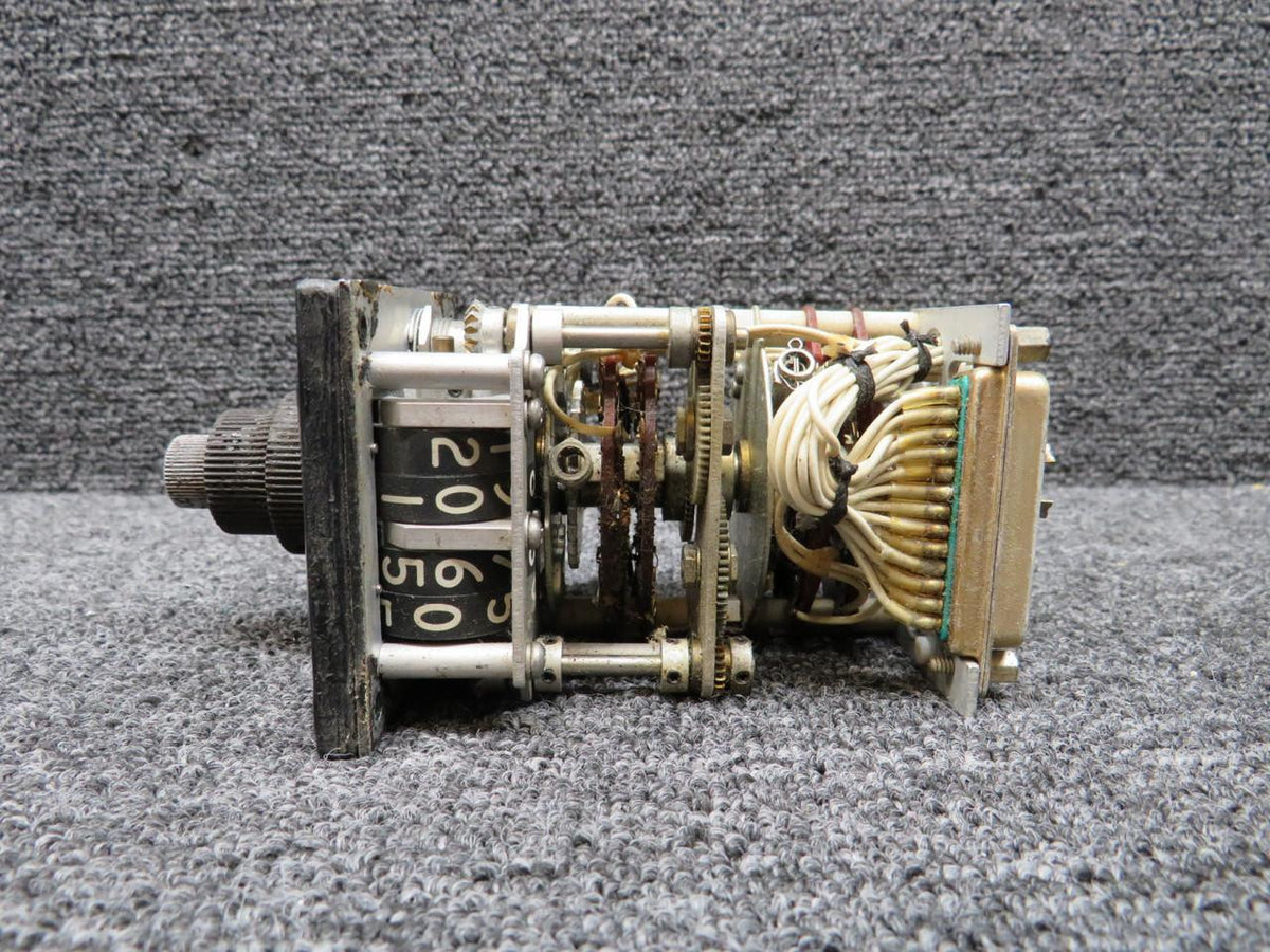 Does Not Apply VHF Nav-2 Controller Unit (Corroded) (Core)