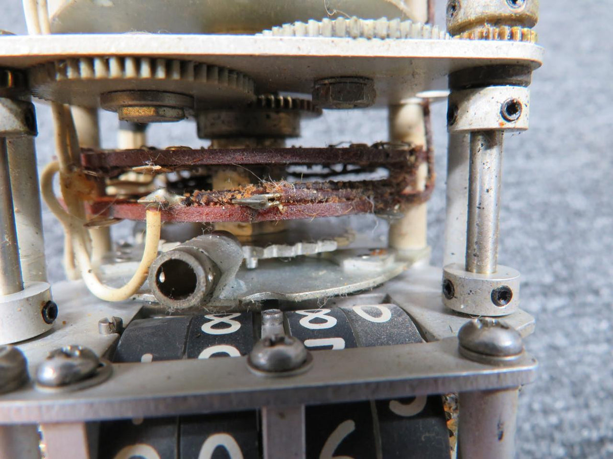 Does Not Apply VHF Nav-2 Controller Unit (Corroded) (Core)
