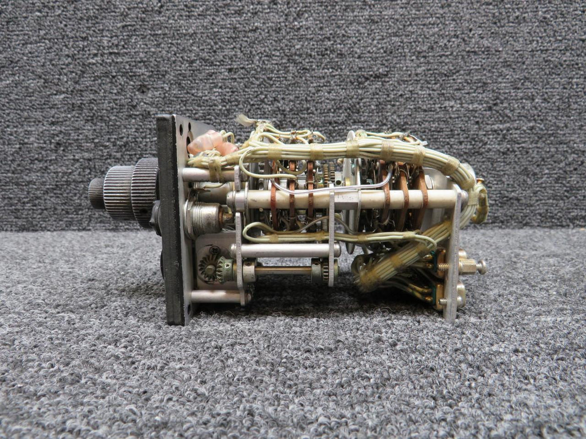 Does Not Apply VHF Nav-1 Control Unit (Worn Knobs)
