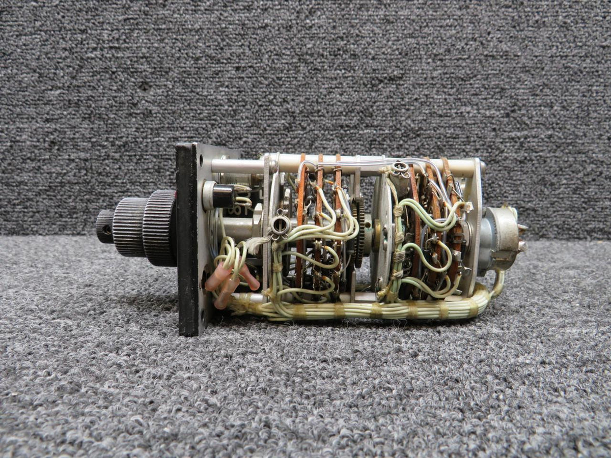 Does Not Apply VHF Nav-1 Control Unit (Worn Knobs)