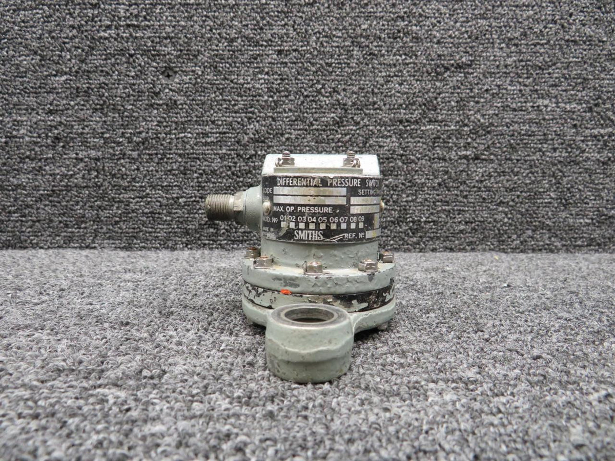 Smiths 1183PG-SB-1-3 Smiths Differential Pressure Switch with Mods (Worn Paint)