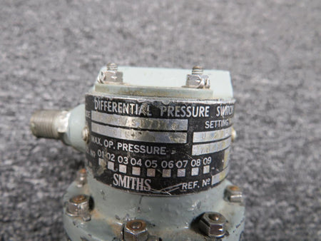 Smiths 1183PG-SB-1-3 Smiths Differential Pressure Switch with Mods (Worn Paint)