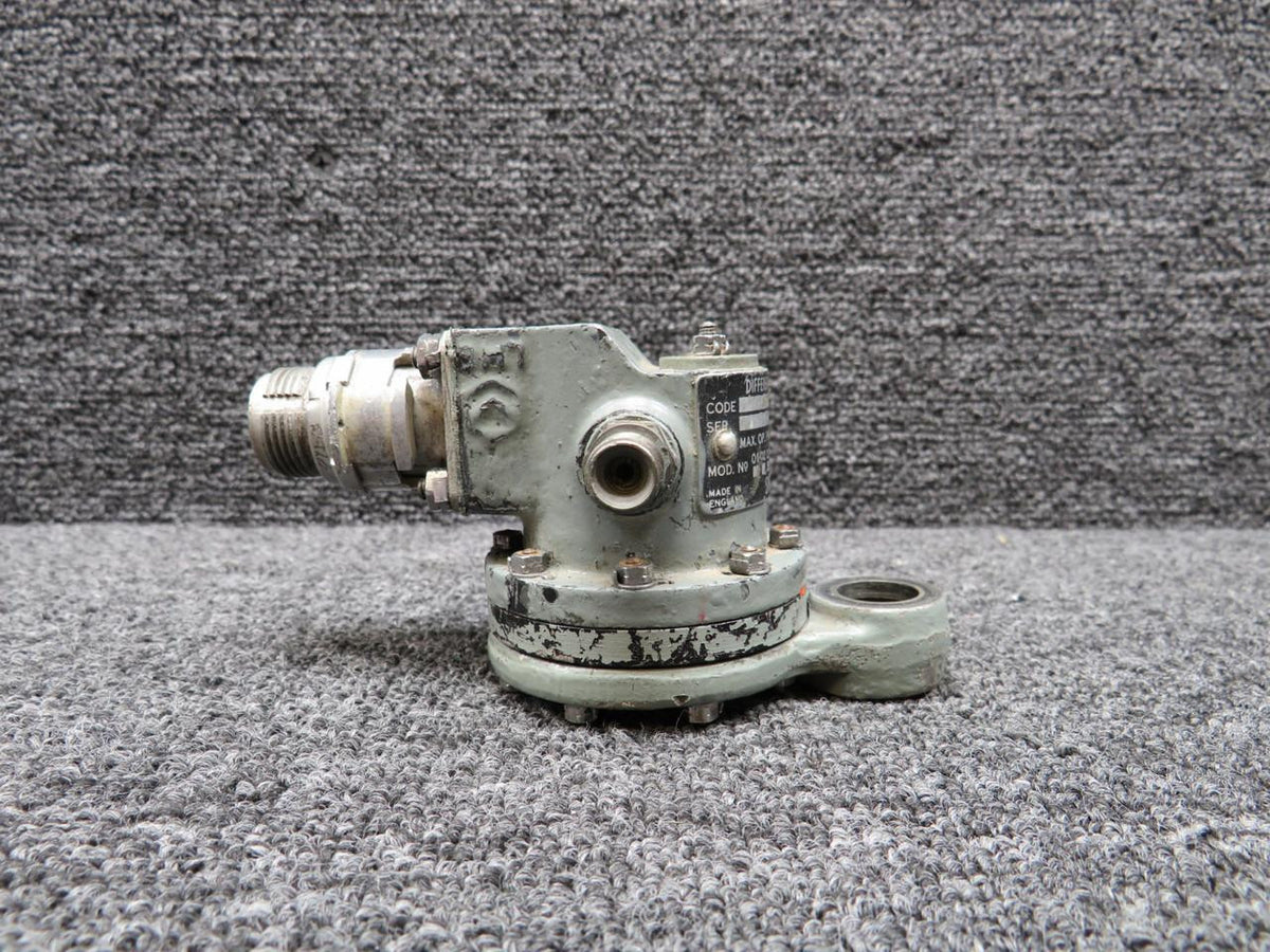 Smiths 1183PG-SB-1-3 Smiths Differential Pressure Switch with Mods (Worn Paint)