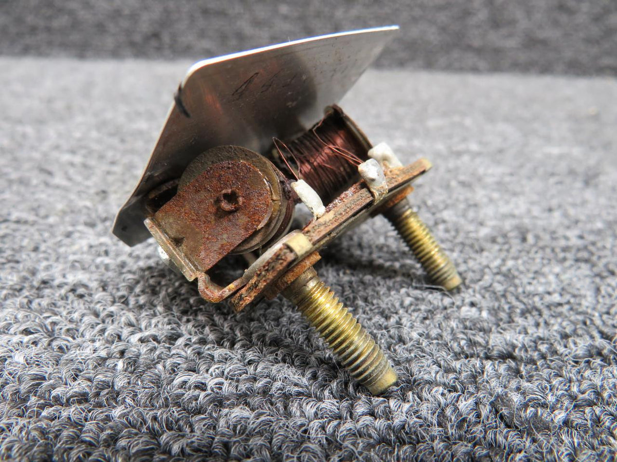 Stewart-Warner 819478 Stewart-Warner Left Main Fuel Quantity Indicator (Rusted) (Core)
