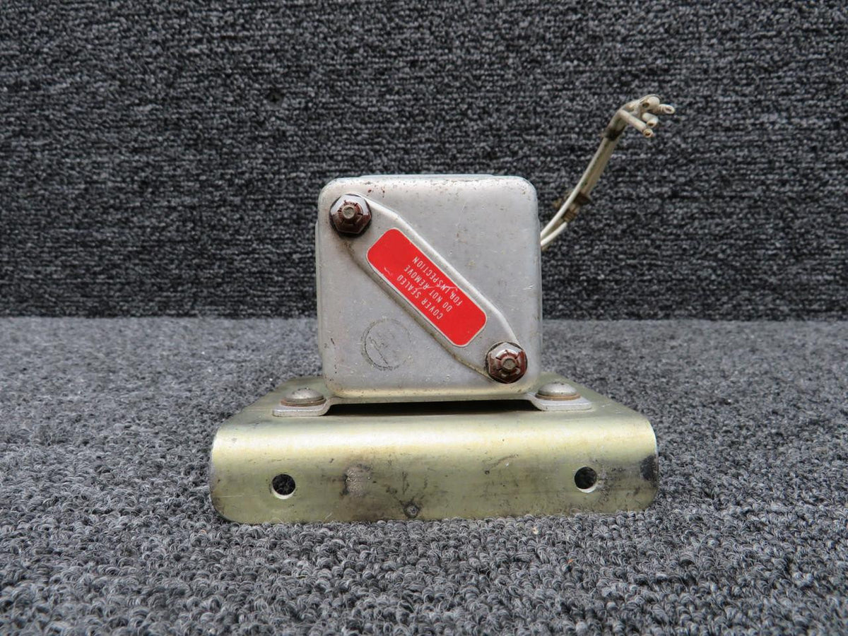 Hartman TD-805H30 Hartman Overvoltage Relay with Mount Bracket (Volts: 28)