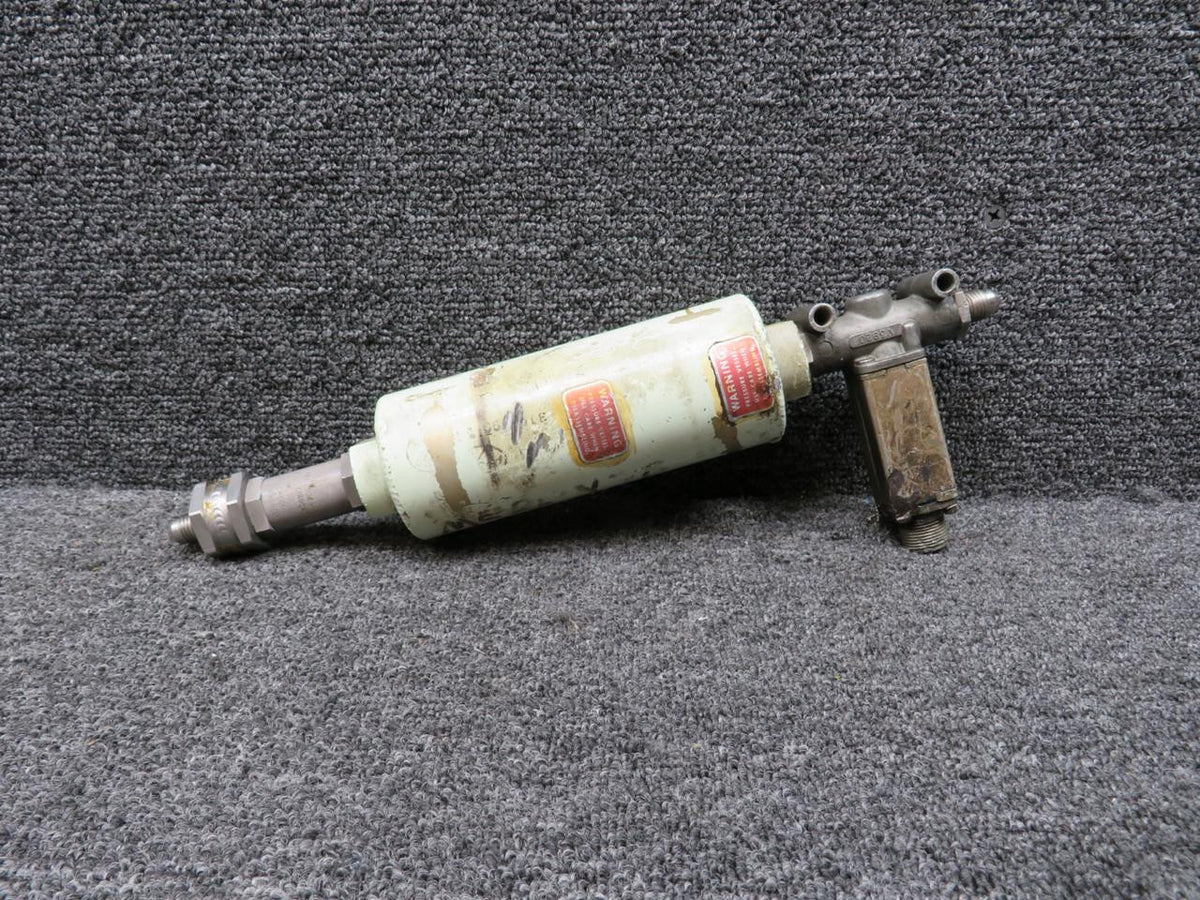 Valcor V5000-121 Valcor ENG Corp Valve Shut Off Flow with Pressure Vessel & Check Valve