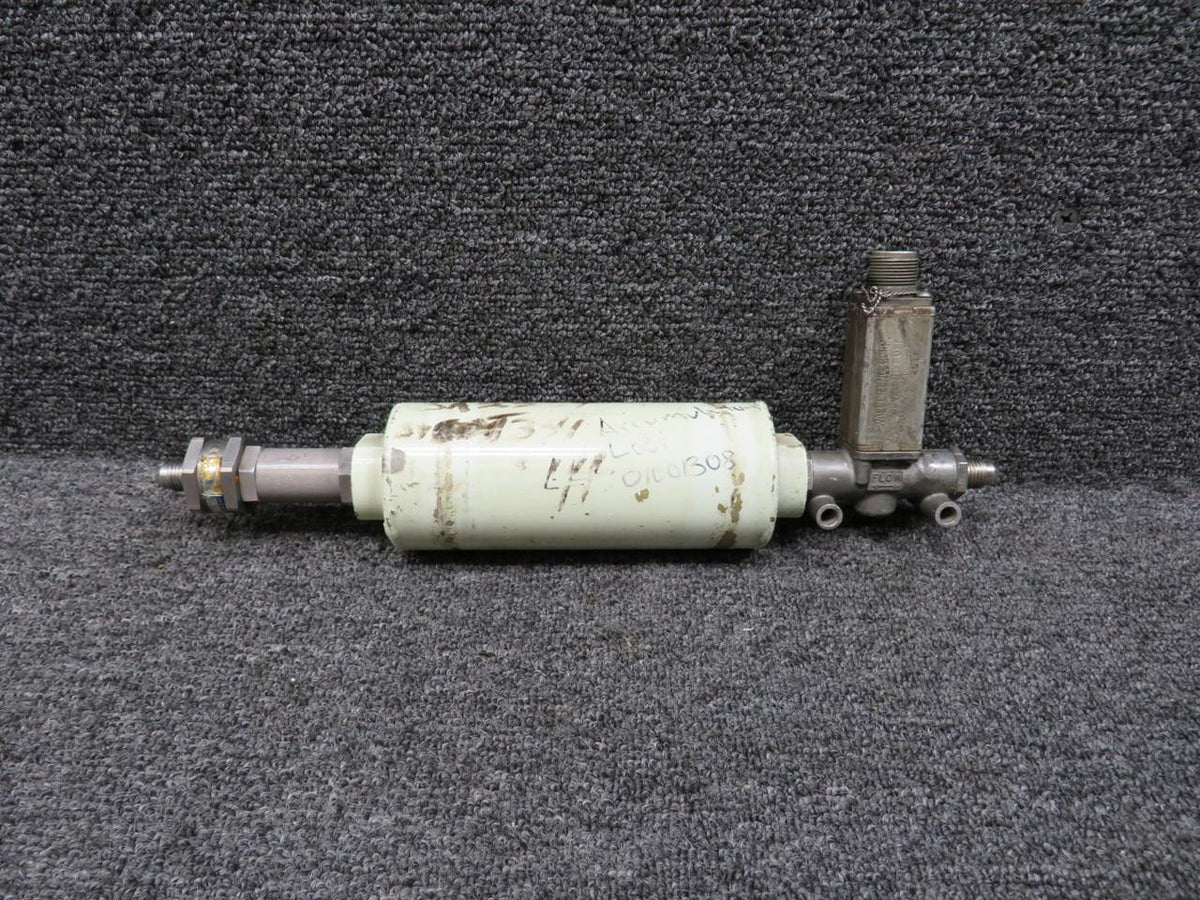 Valcor V5000-121 Valcor ENG Corp Valve Shut Off Flow with Pressure Vessel & Check Valve