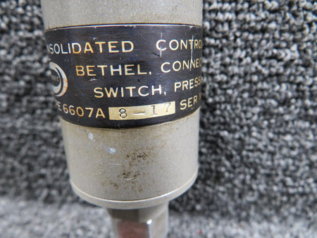 Consolidated Controls 6607A-8-17 Consolidated Controls Pressure Switch
