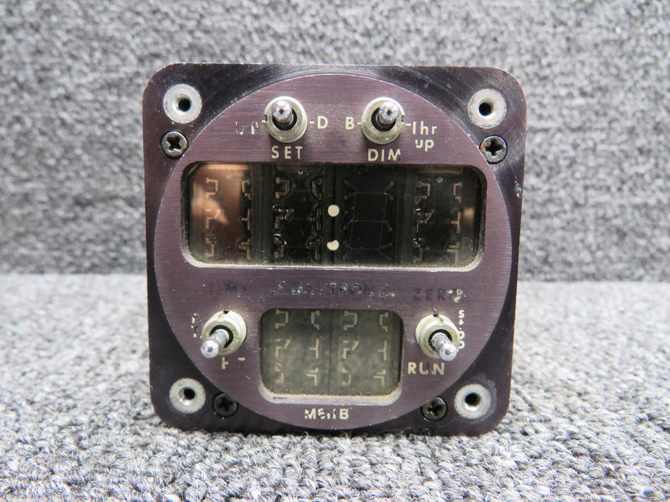 Davtron Digital Clock Indicator (No Battery) (No Data Plate) (Volts: 14)