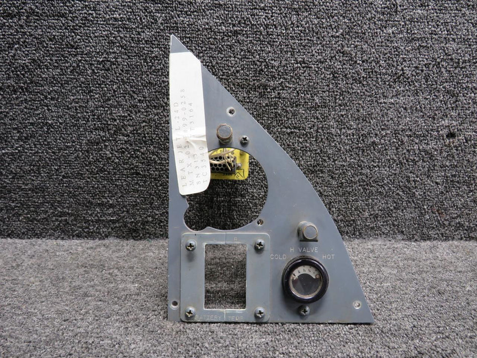 Learjet 2488334-33-601, 90100071 Learjet Pilot Sub Panel w H Valve Temp Indicator