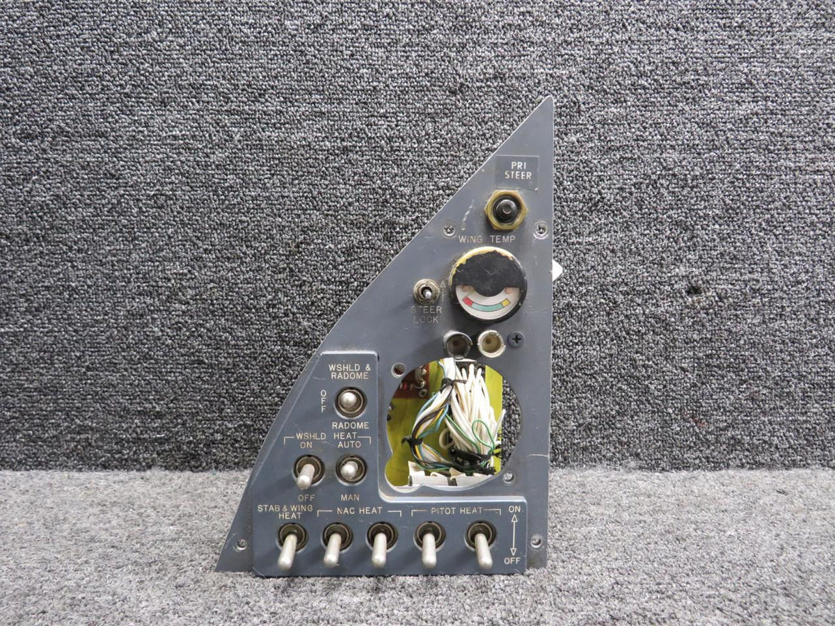 Learjet 2481511-10, 6600144-2 Learjet Pilot Panel w Hickock Wing Temp Indicator