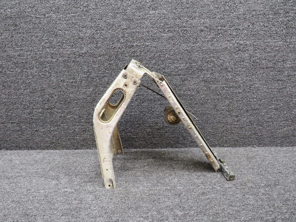 Piper Aircraft Parts 95266-000 (Alt: 96269-000) Piper PA34-200T Trim Stabilator Rib Assembly (Worn)