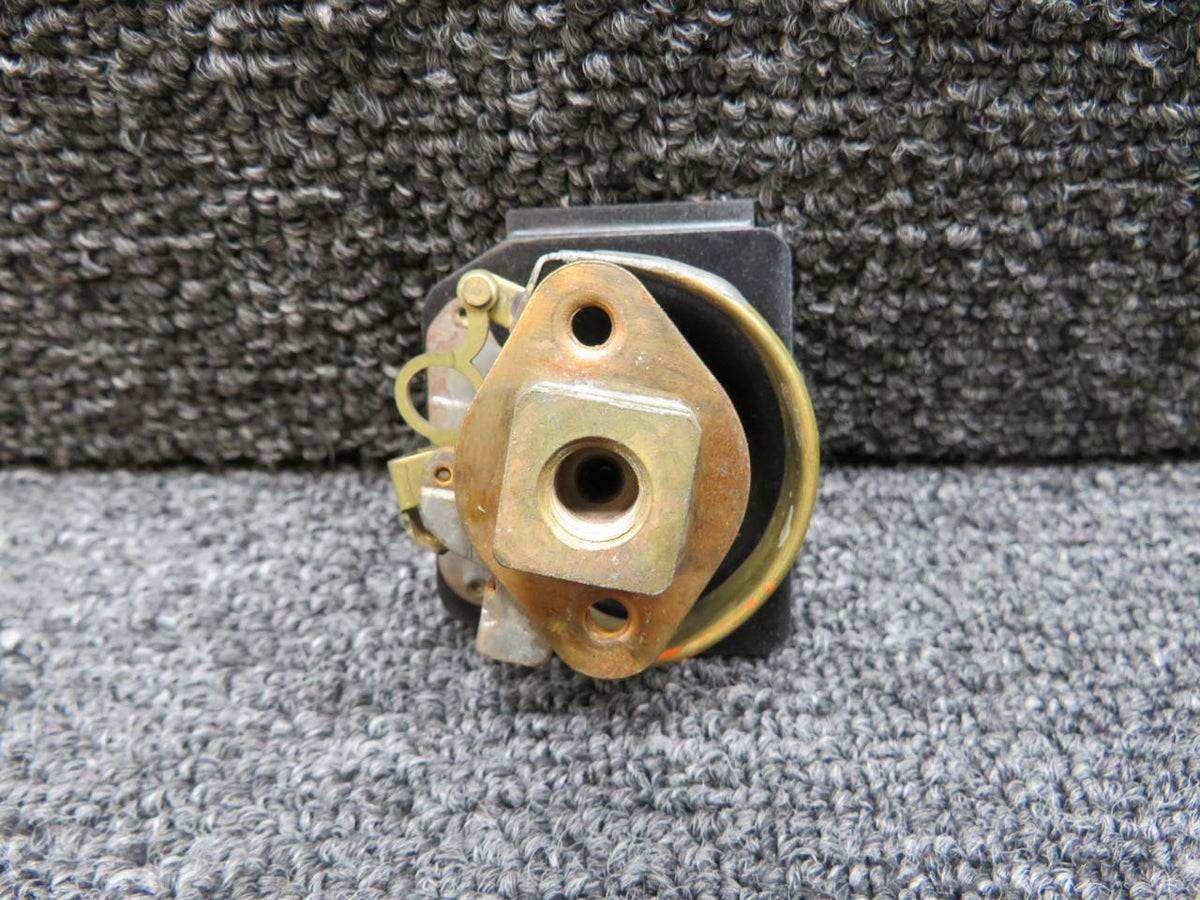 Does Not Apply Oil Pressure Gauge (Range: 0-100)