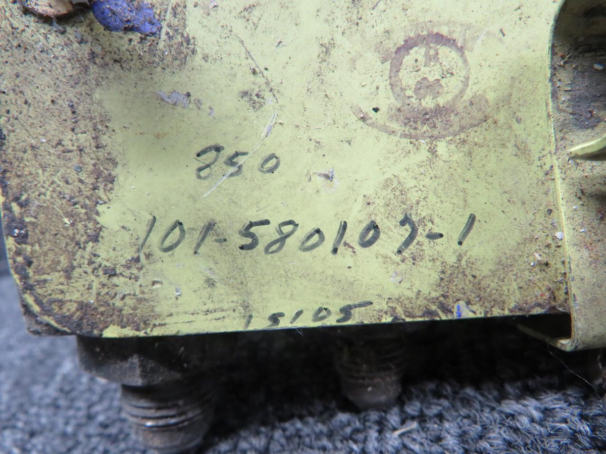 Does Not Apply 101-580107-15 Beechcraft C-99 Hydraulic Service Valve Assembly