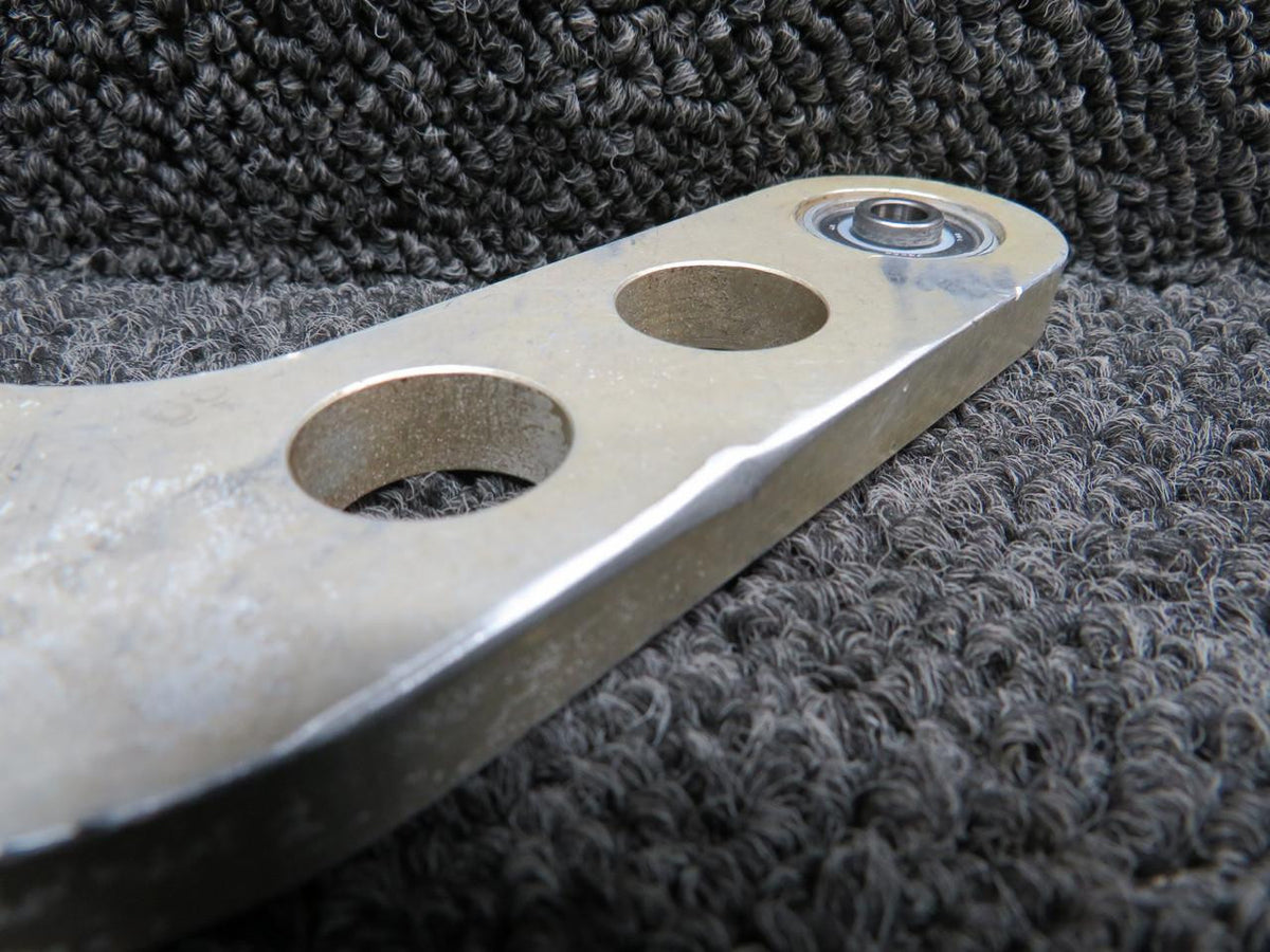 Cessna Aircraft Parts 0760676-2 Cessna 182S Elevator Arm Assembly (Edges Worn)