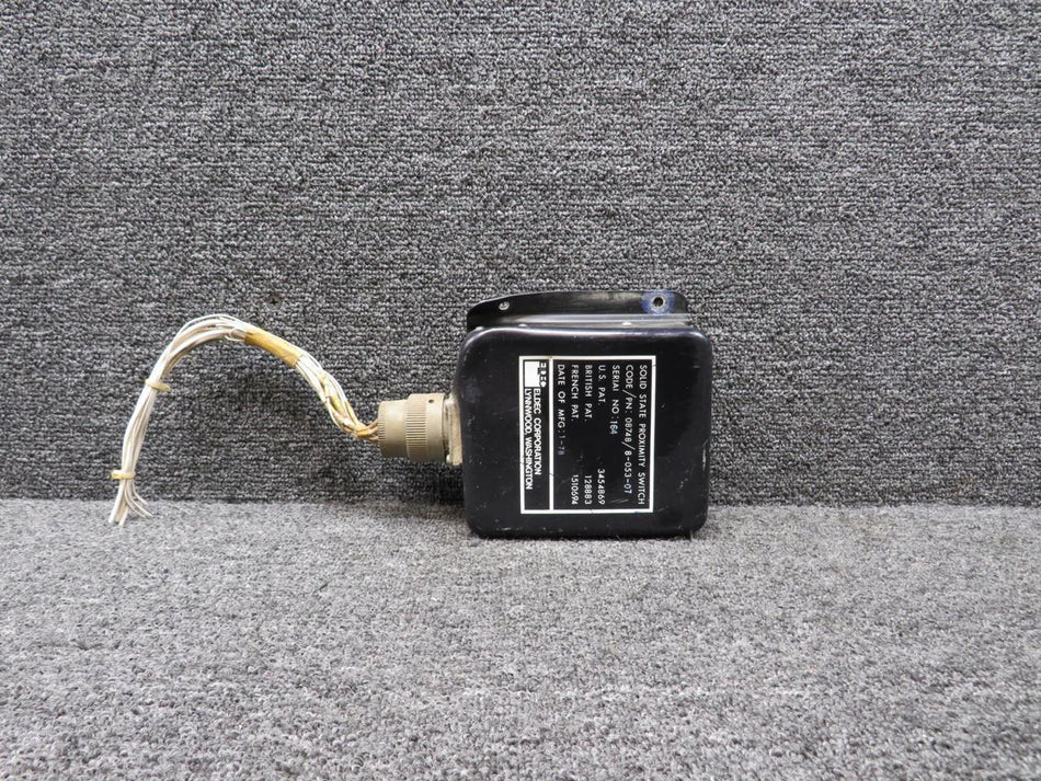 Eldec 08748-8-053-07 Eldec Solid State Proximity Switch (Dented)