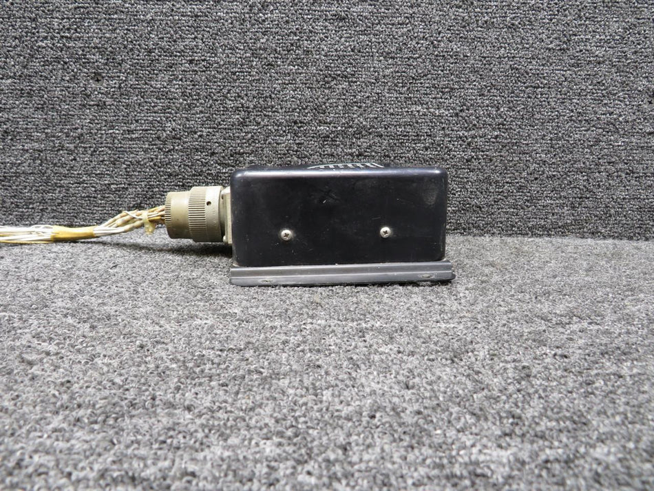 Eldec 08748-8-053-07 Eldec Solid State Proximity Switch (Dented)