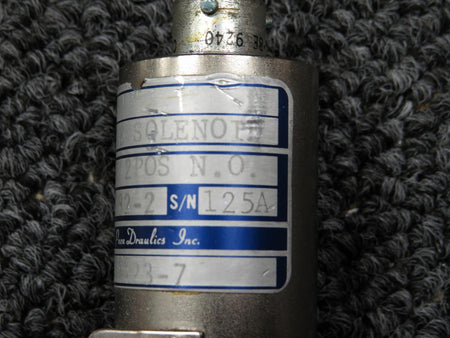 textron 9912423-7 (Use: 9912423-33) Textron Aviation Speed Brake Dump Valve